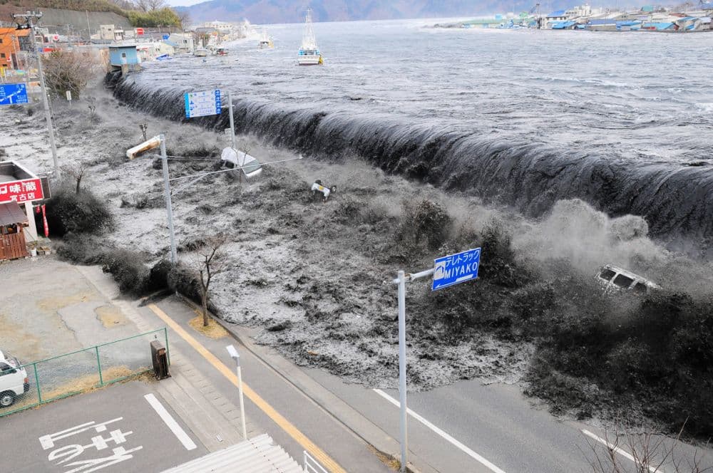Warga di Jepang Timur Laut Kenang Korban Tsunami 2011 di Monumen Baru