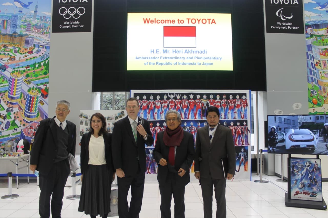 Toyota Group Komitmen Investasi Rp 28 Triliun, Diantaranya Untuk Pengembangan Mobil Listrik di Indonesia
