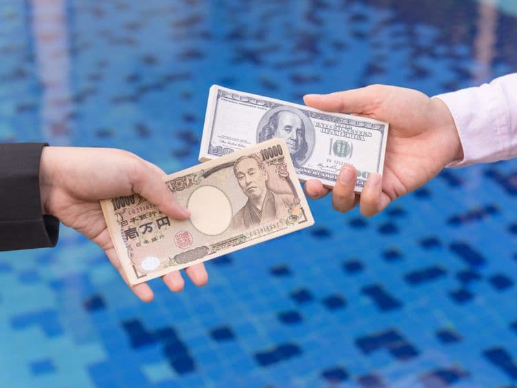 Nilai Yen Anjlok ke Level 151 terhadap Dolar