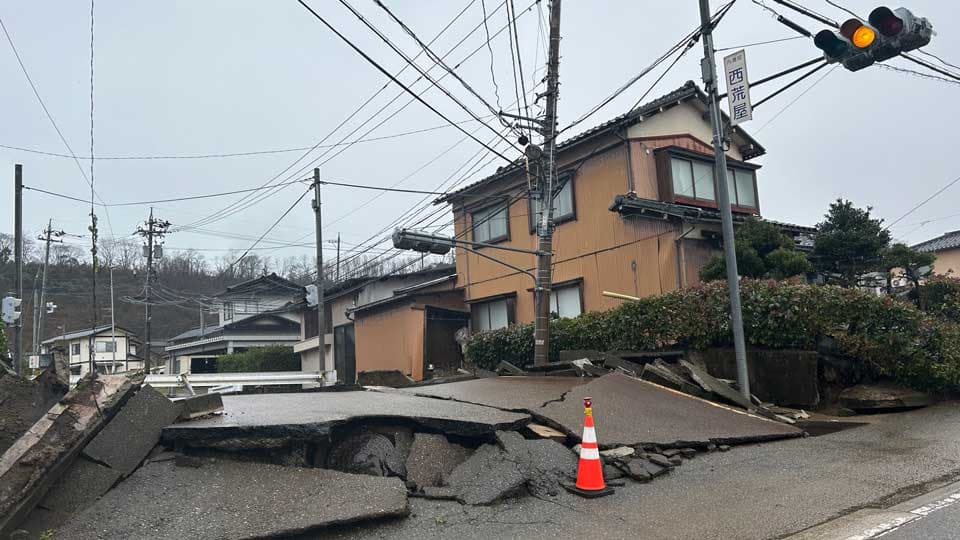 Likuefaksi di Kota Uchinada, Tanah Terangkat 1 Meter Lebih