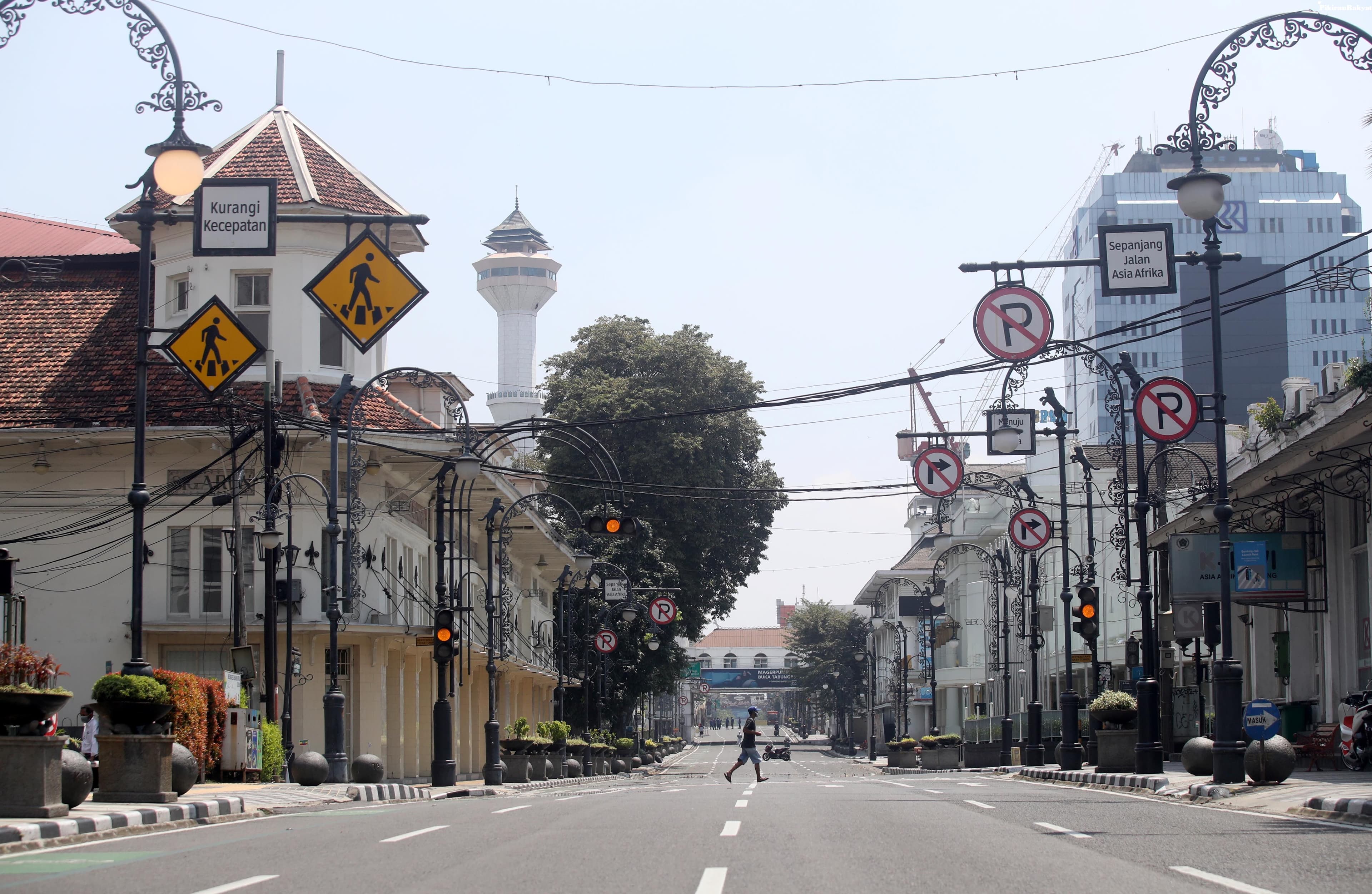 Turaes dan Burung-Burung Cantik Bermunculan di Tengah Kota Bandung