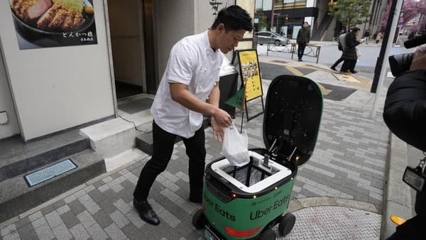 Keren, Uber Eats di Tokyo Gunakan Robot untuk Antar Makanan