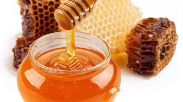 Tingkatkan Imun Tubuh Dengan,Madu dan Susu