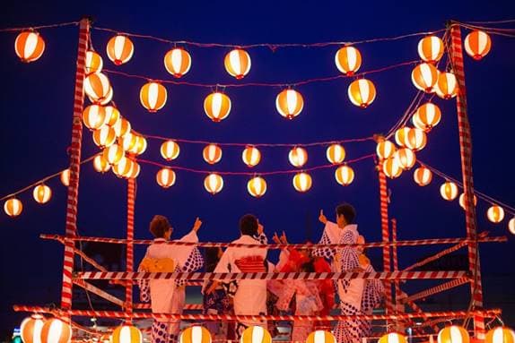 Festival Bon Odori di Shibuya Diramaikan Anak Muda dan Wisatawan Asing