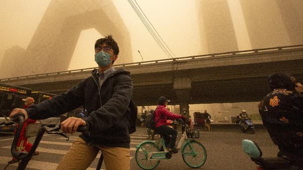 Pasir Kuning Kemungkinan Capai Jepang Barat hingga Utara