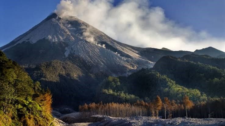 Status Siaga, Wisata Taman Nasional Gunung Merapi Ditutup Sementara