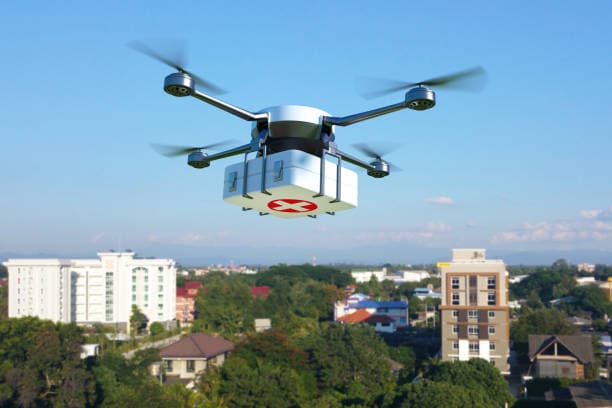 Obat-obatan Diterbangkan dengan Drone untuk Korban Terisolasi