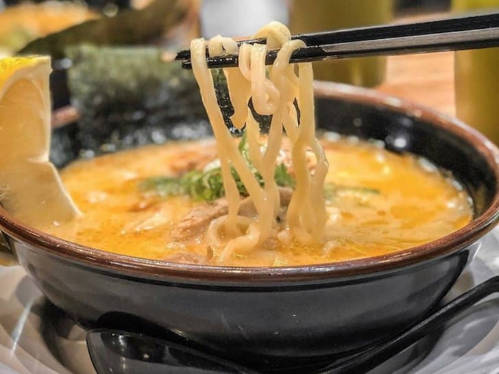 Alasan Orang Jepang Suka Makan Mi