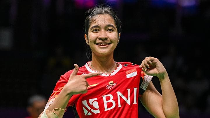 Bikin Kejutan Singkirkan Nozomi Okuhara, Ini Kunci Sukses Ester Nurumi Debut Manis di Indonesia Open 2024