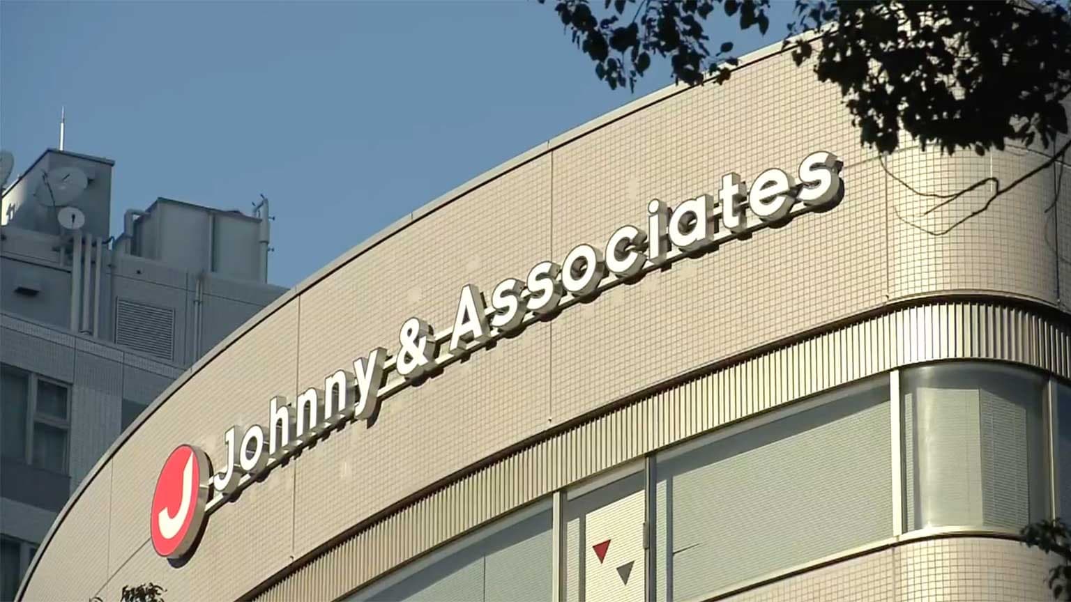 Bekas Agensi Johnny & Associates Mulai Bayar Kompensasi