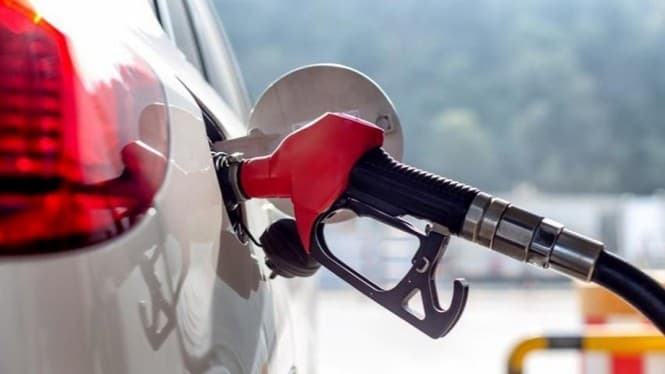 Jepang Larang Penjualan Mobil Bahan Bakar Bensin Mulai 2030