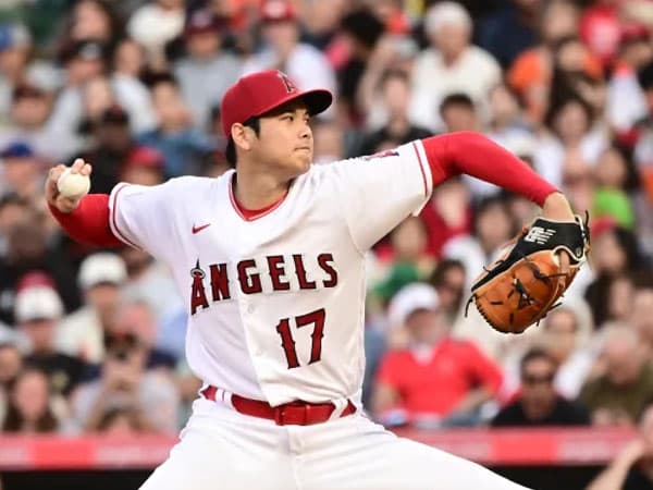 Sarung Tangan Bisbol Sumbangan Ohtani Diresmikan di Sekolah Dasarnya