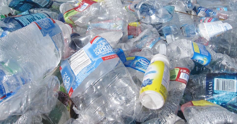 Perusahaan Jepang Targetkan Daur Ulang Botol Plastik Berminyak