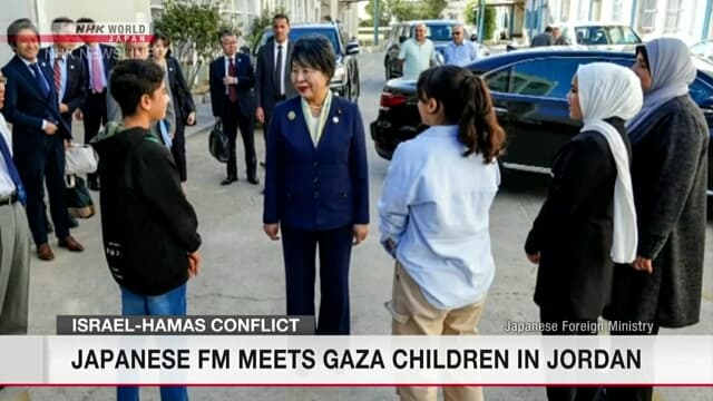 Menlu Jepang Bertemu dengan Anak-Anak Gaza yang Terdampar di Yordania