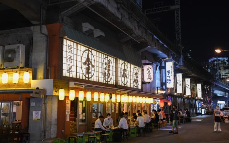 Tokyo Perpendek Jam Operasional Bar Restoran & Karaoke Akibat Lonjakan Corona