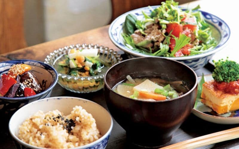 9 Cara Diet Wanita Jepang