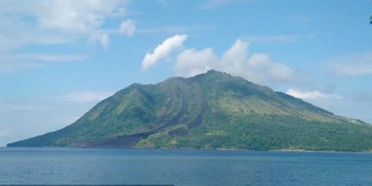 Gunung Ruang Meletus, Jepang Pantau Dampaknya