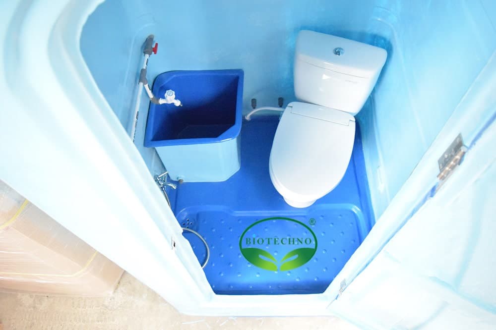 Trailer Toilet Membantu di Daerah Terlanda Gempa